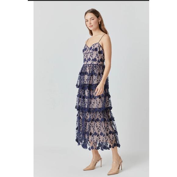 Endless Rose‎ Lace Dress - Picture 3 of 12